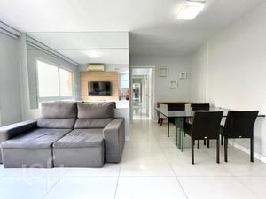 Image 4 - 847559