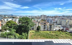 Image 10 - 847569