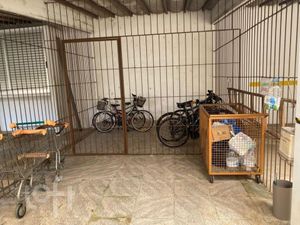 Image 24 - 847573