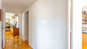 Image 21 - 847581