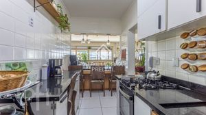 Image 8 - 847581