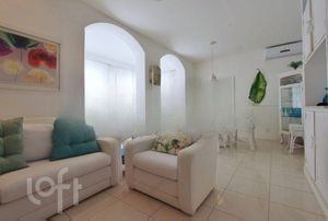 Image 21 - 847587