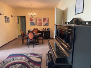 Image 1 - 847588