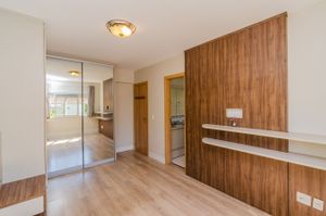 Image 15 - 847589
