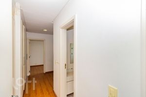 Image 60 - 847590