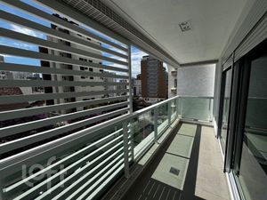 Image 10 - 847595