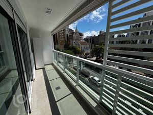Image 11 - 847595