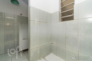 Image 4 - 847596