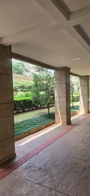 Image 24 - 847617