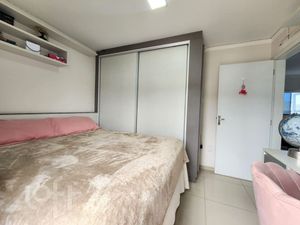 Image 19 - 847628