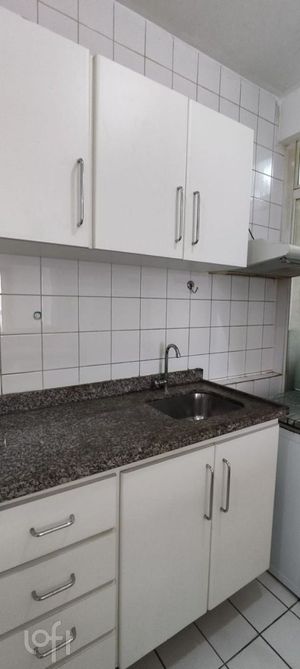Image 12 - 847635