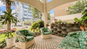 Image 1 - 847650