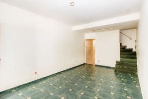 Image 4 - 847659
