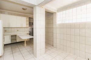 Image 34 - 847659