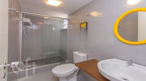 Image 8 - 847669