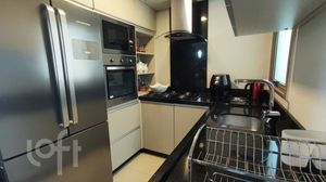 Image 8 - 847700