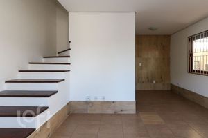 Image 7 - 847704
