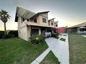 Image 27 - 847712