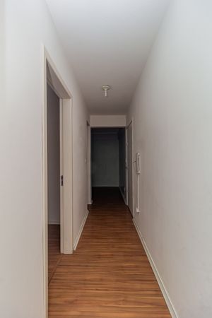 Image 6 - 847758