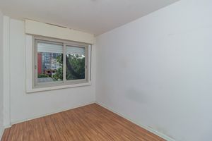 Image 8 - 847758