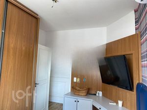 Image 10 - 847762
