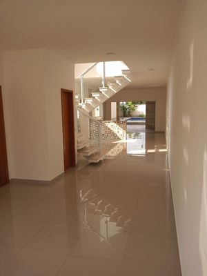 Image 1 - 847764