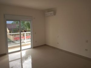 Image 4 - 847764
