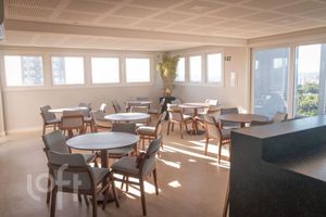 Image 21 - 847784