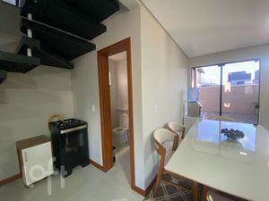 Image 4 - 847786