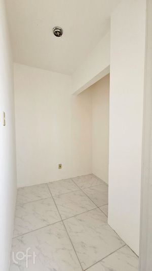 Image 21 - 847790