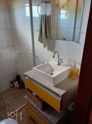 Image 10 - 847807