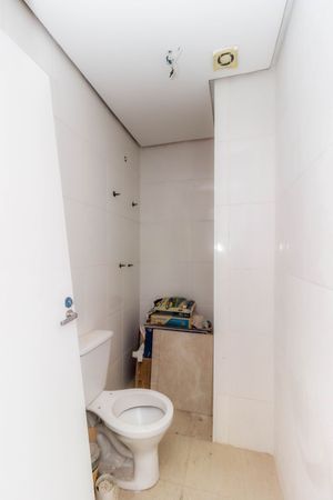 Image 35 - 847840