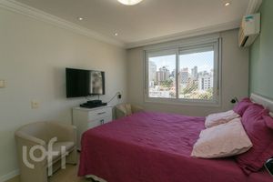 Image 8 - 847843