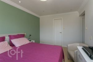 Image 9 - 847843