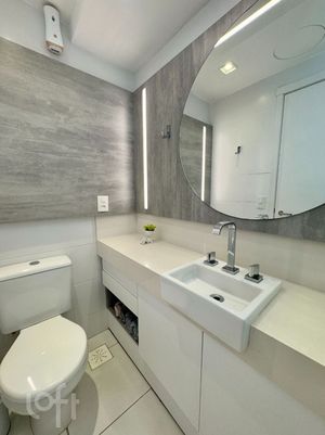 Image 13 - 847939
