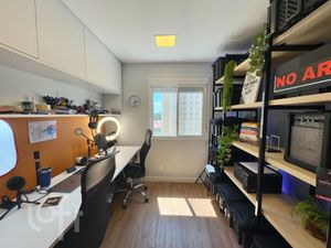 Image 15 - 847939
