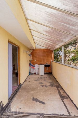 Image 28 - 847945