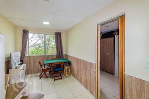 Image 33 - 847945