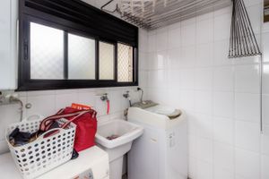 Image 31 - 847976
