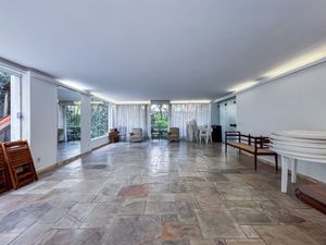 Image 27 - 847980