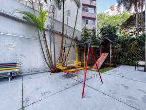 Image 28 - 847980
