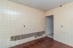 Image 10 - 847991
