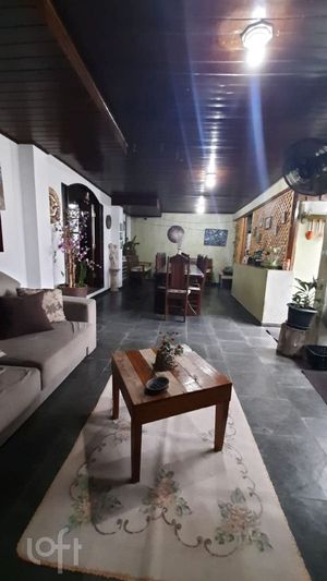 Image 21 - 847999