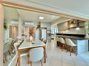 Image 8 - 848009