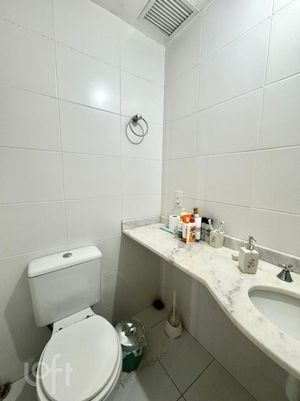 Image 6 - 848012