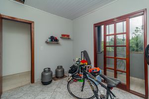 Image 15 - 848018