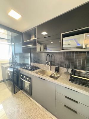 Image 18 - 848019