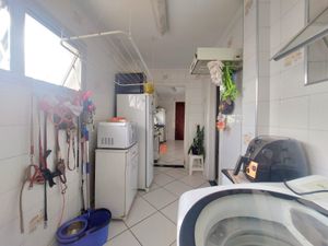 Image 19 - 848031