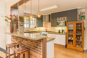 Image 13 - 848048