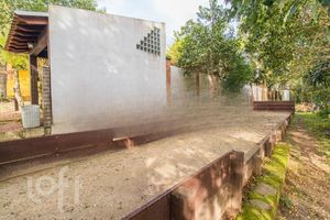 Image 33 - 848048